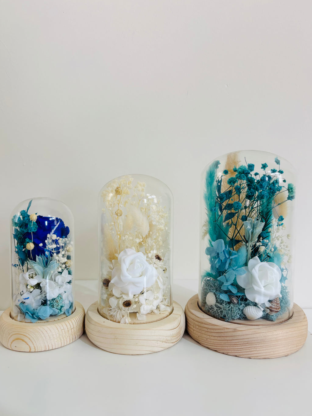 Blue Moon Garden Preserved Flower Glass Dome (Small)