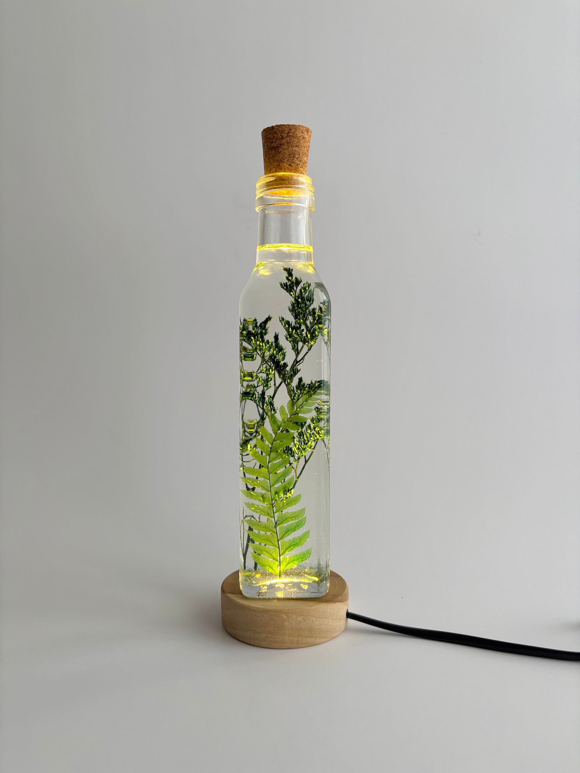 Feathery Embrace Preserved Flower Tabletop