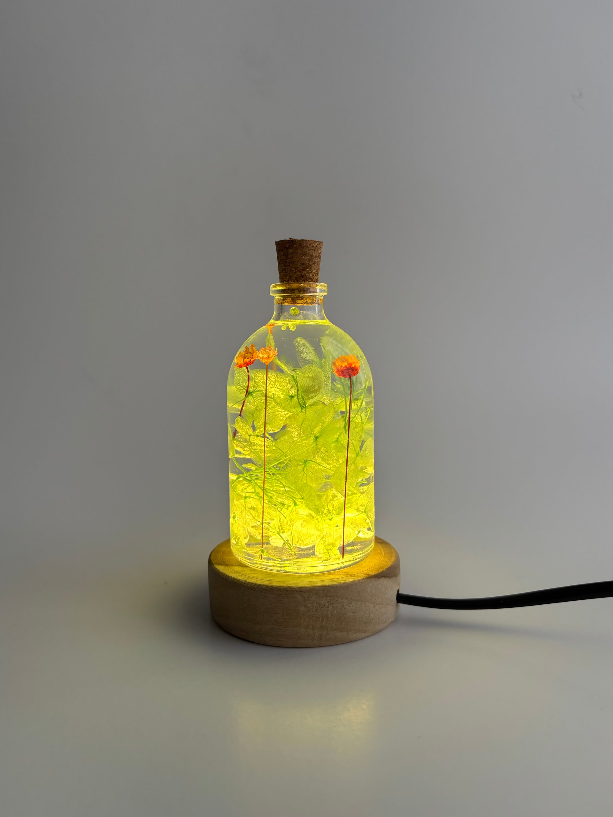 Lush Bloomfield Preserved Flower Tabletop