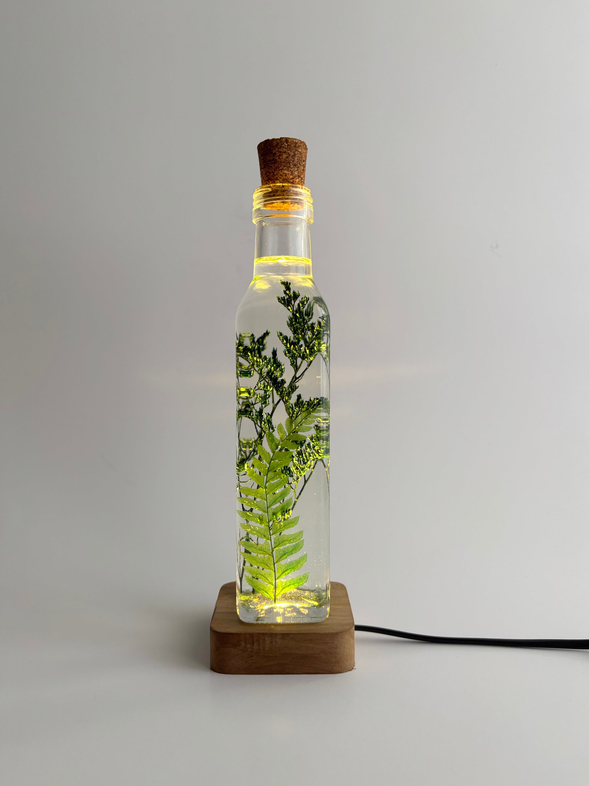 Feathery Embrace Preserved Flower Tabletop