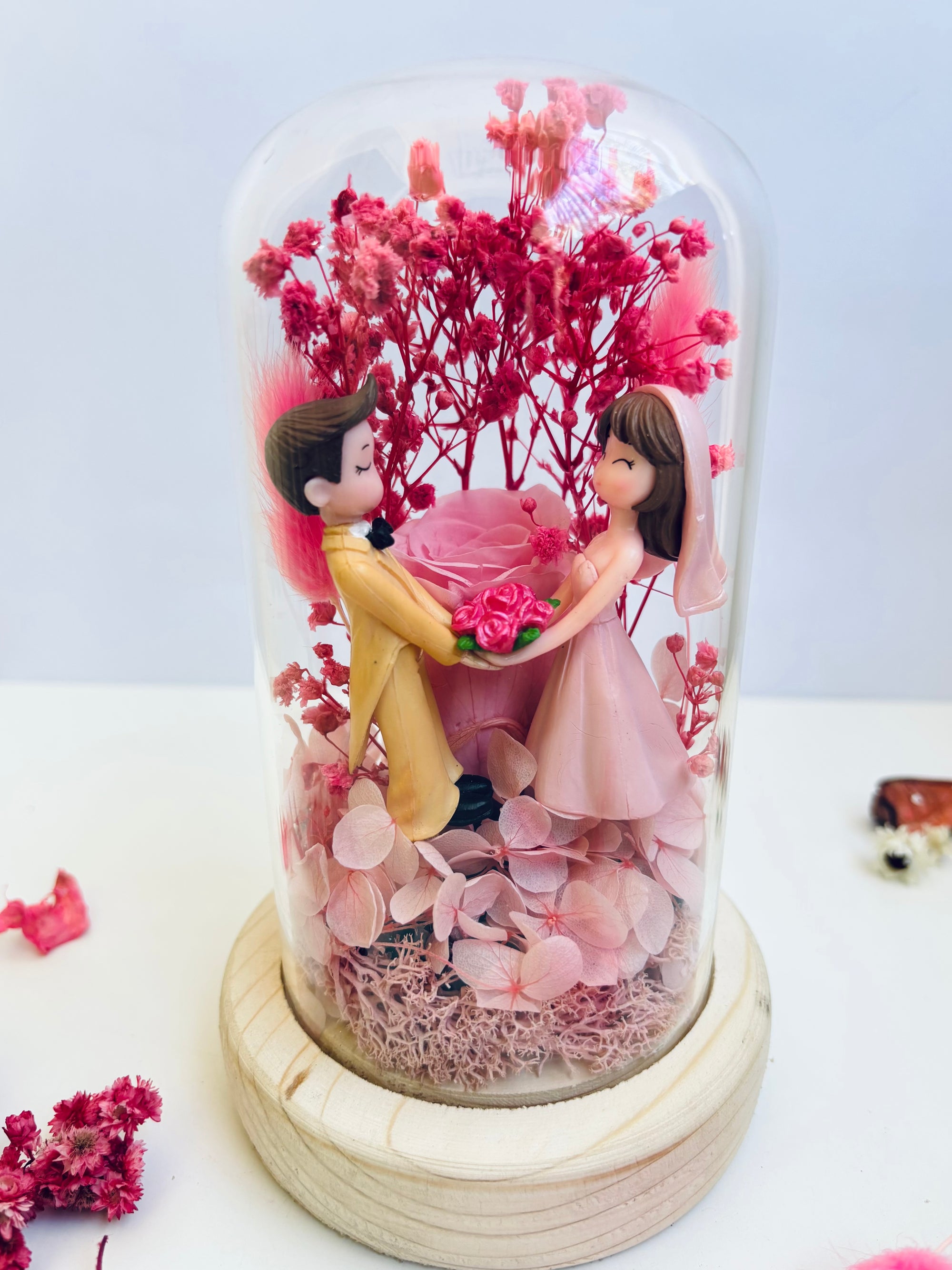 The Love Nest Preserved Flower Glass Dome (Medium)