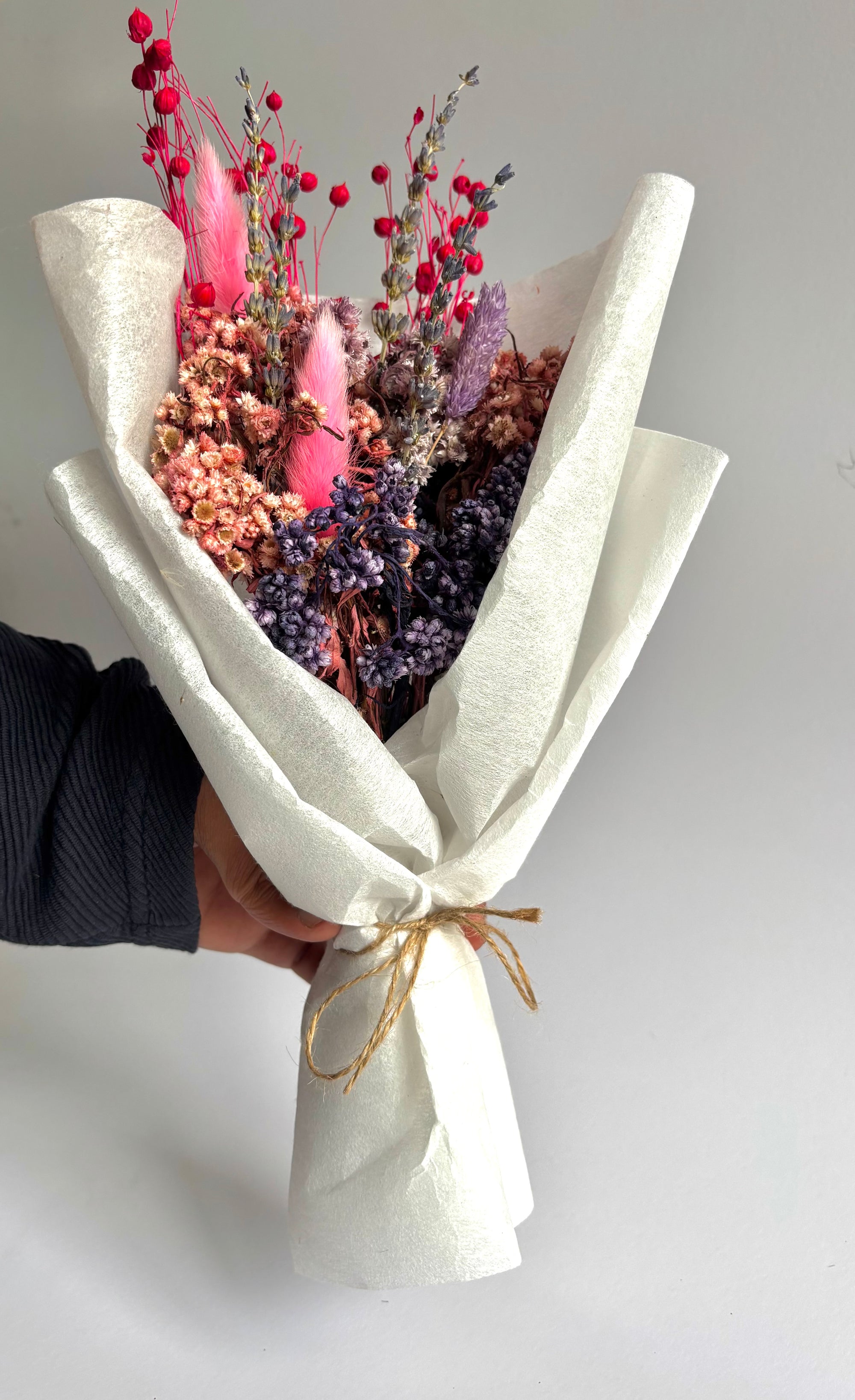 DAISY BLAZE MINI DRIED FLOWER BOUQUET
