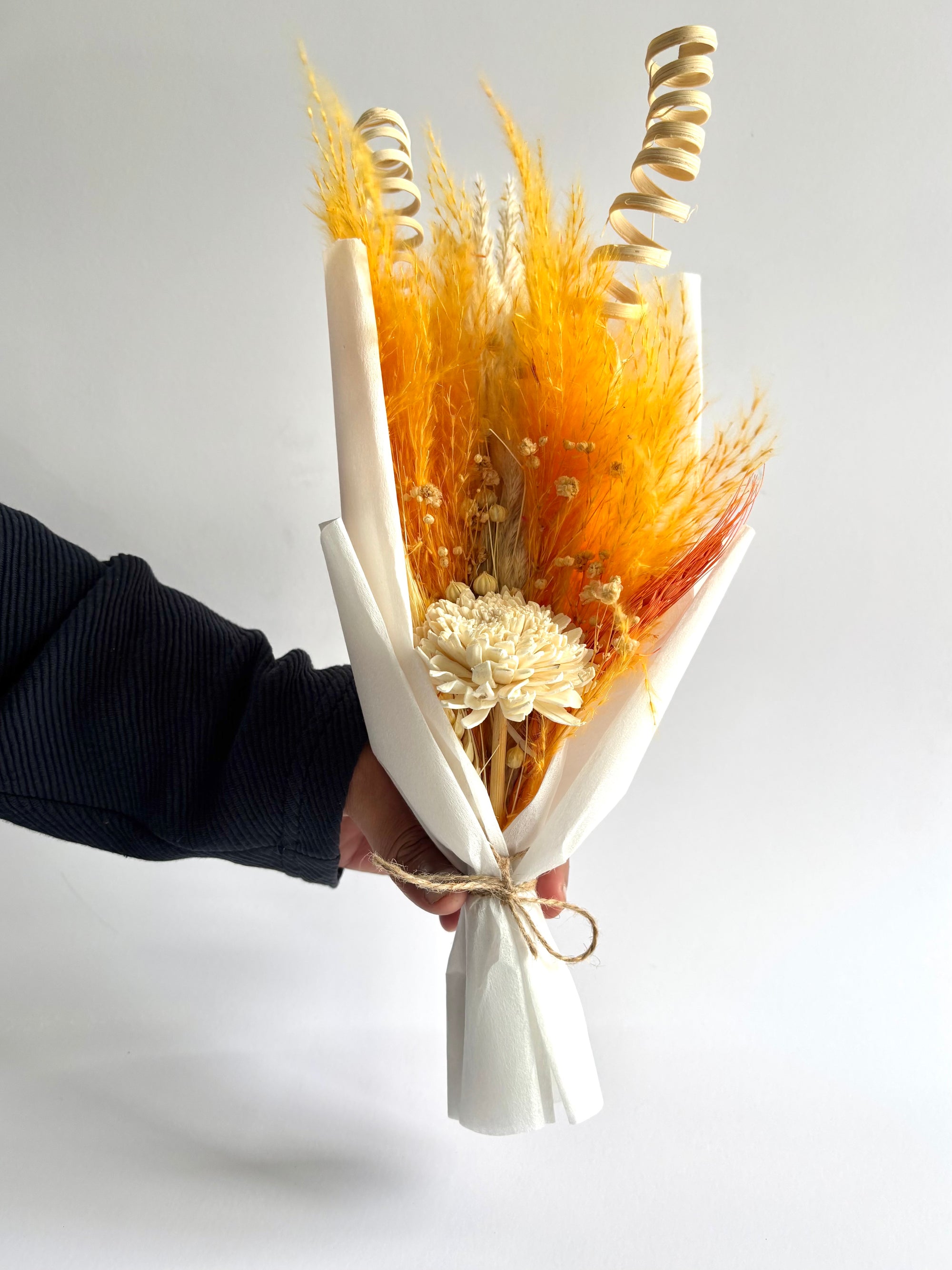 GOLDEN EMBER MINI DRIED FLOWER BOUQUET