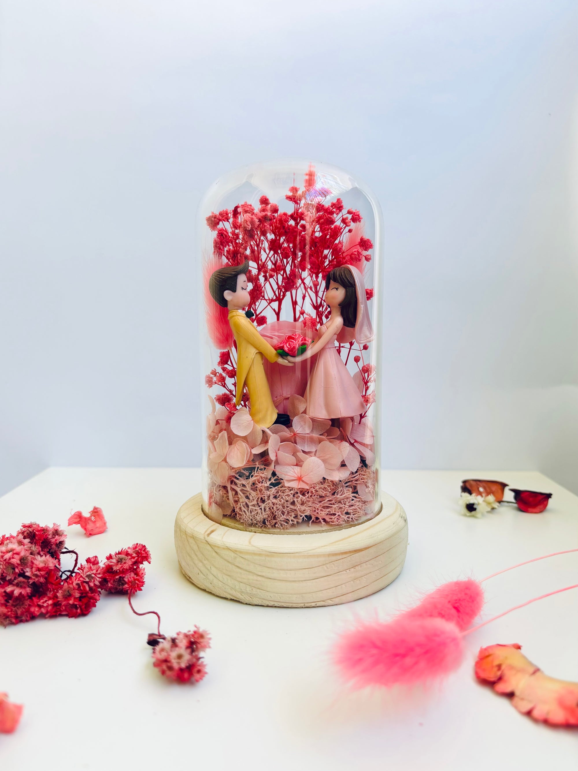 The Love Nest Preserved Flower Glass Dome (Medium)