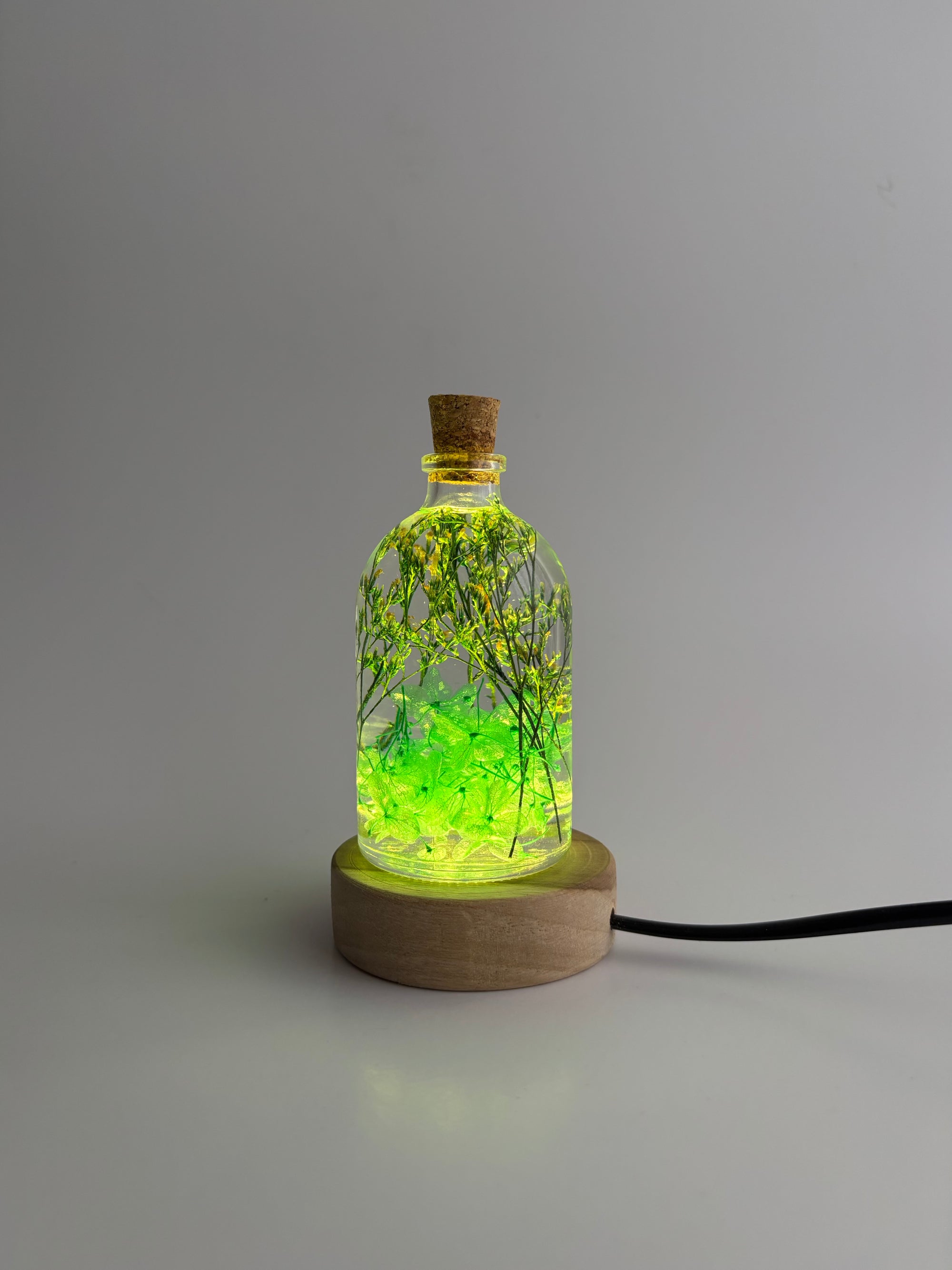 Botanical Charm Preserved Flower Tabletop