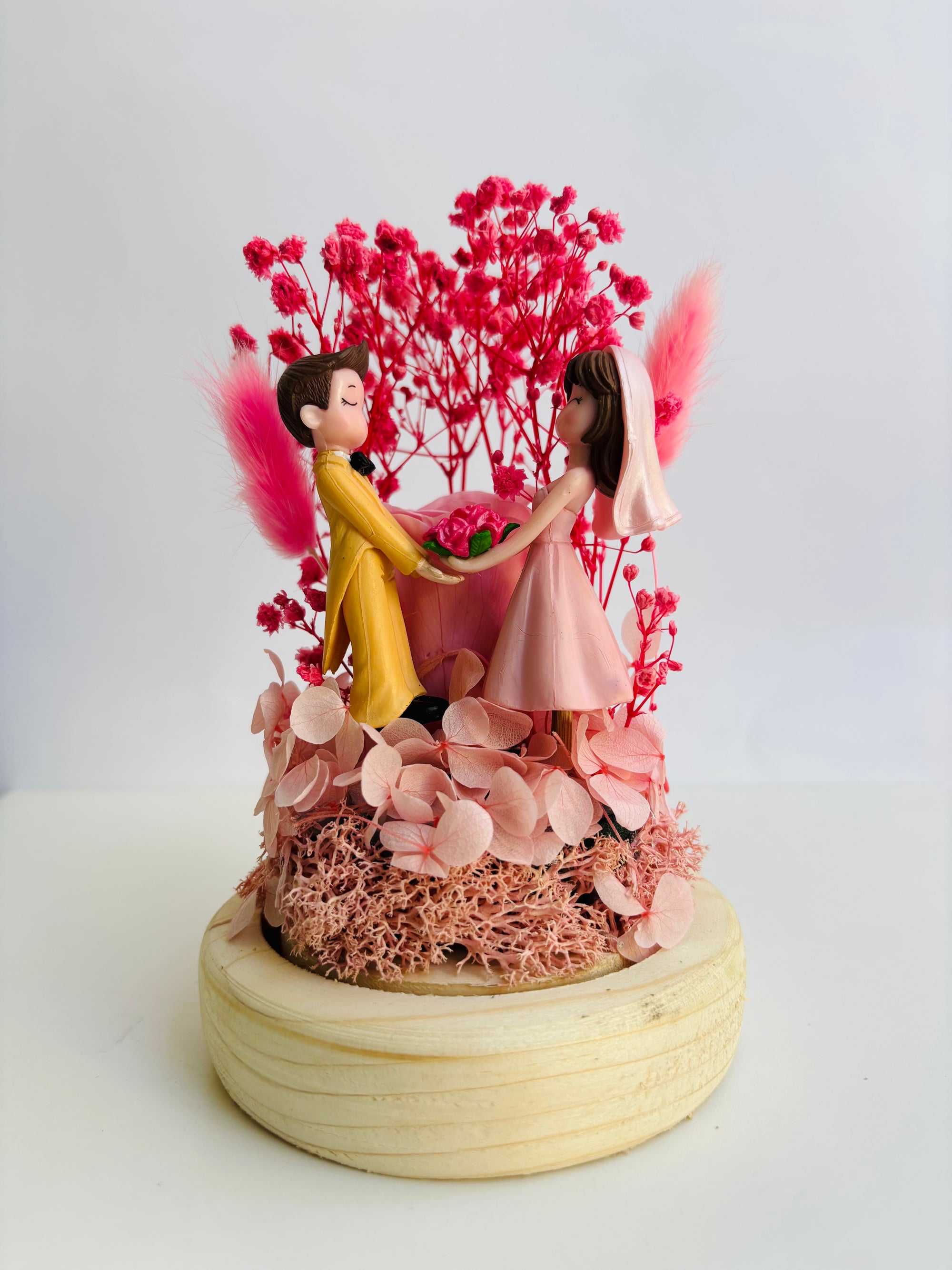 The Love Nest Preserved Flower Glass Dome (Medium)