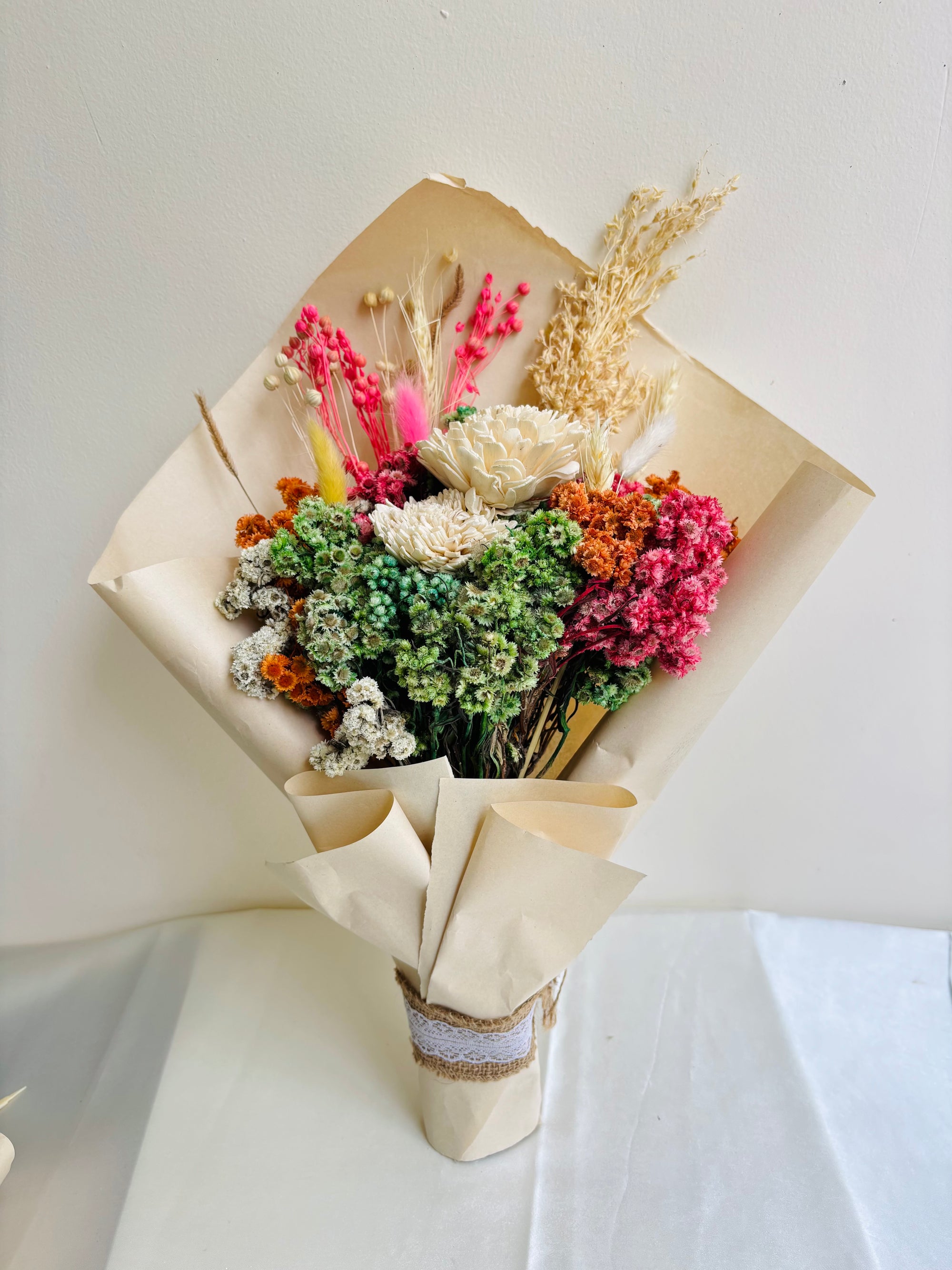 TROPICAL SUMMER DRIED FLOWER BOUQUET