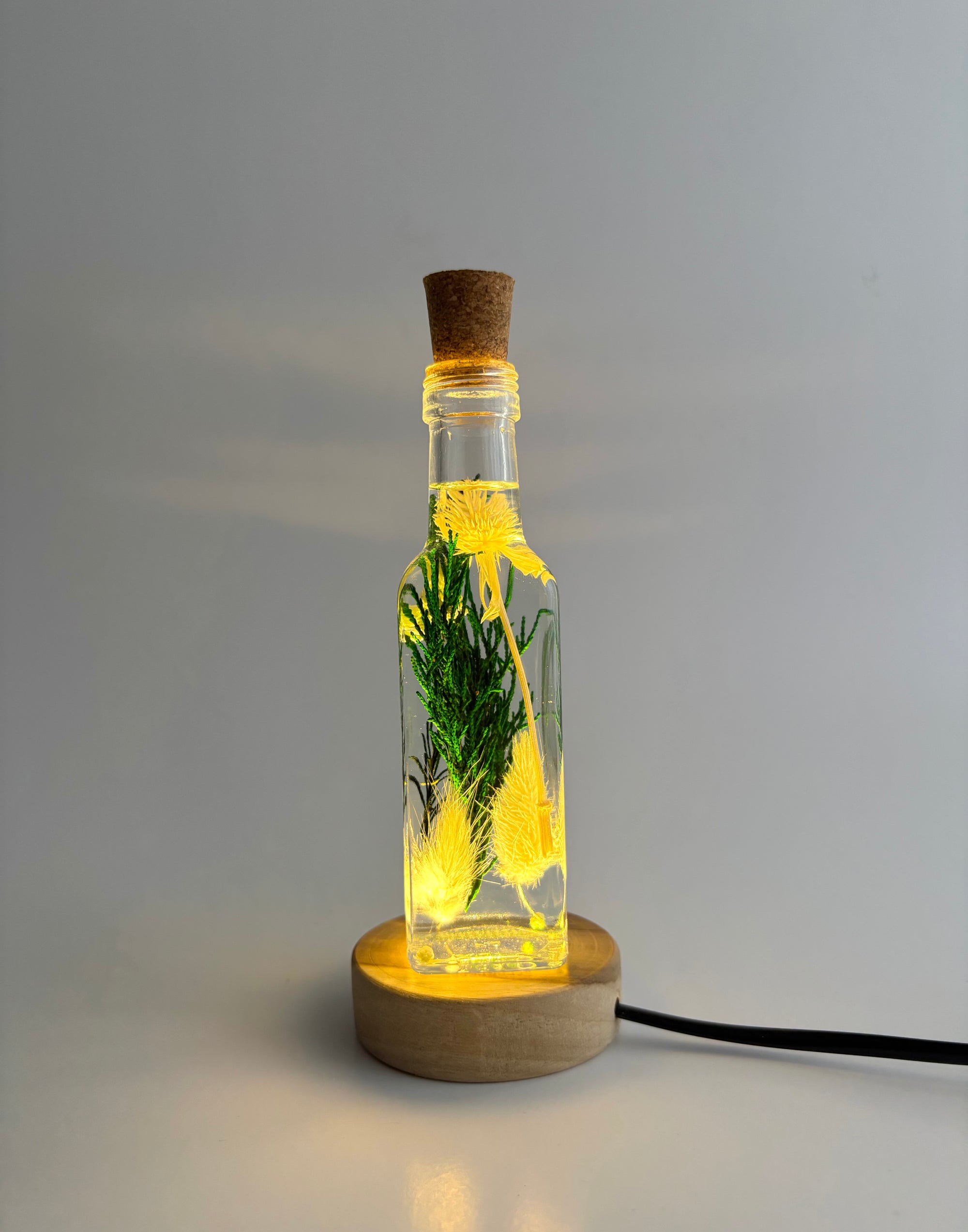 Snowy Haze Preserved Flower Tabletop